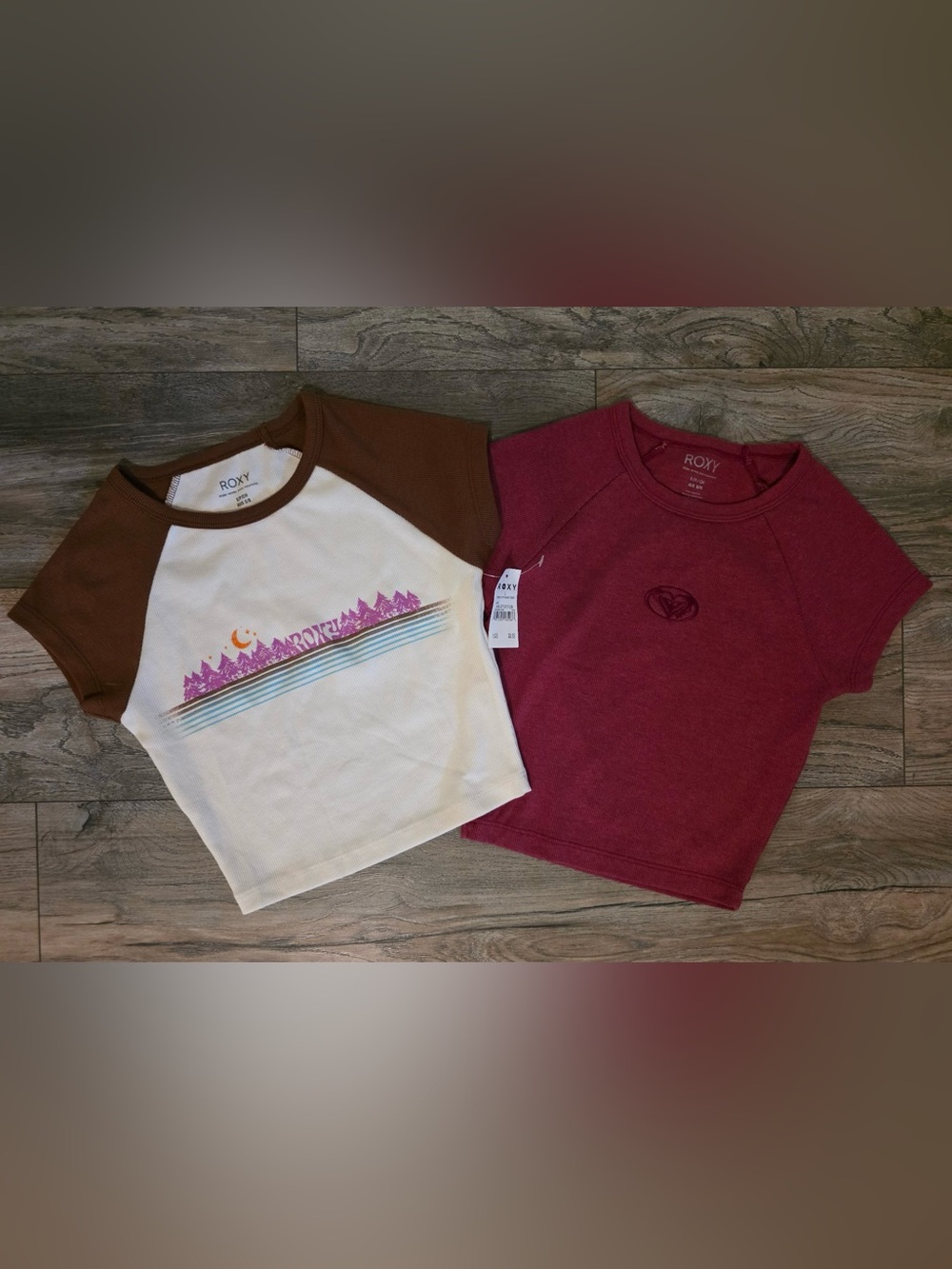 Set of 2 Roxy raglan crop tees